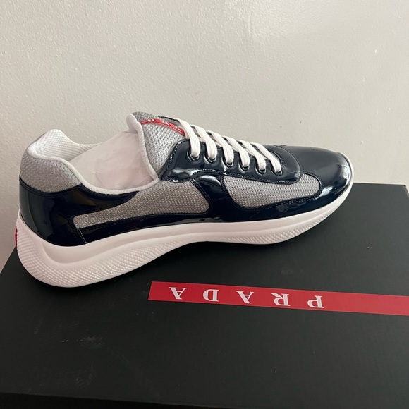 Size 9 Prada asking $850 - Picture 3 of 3